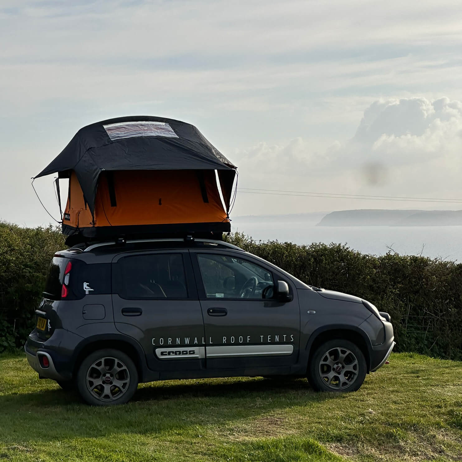 Rental: Bruce the Panda Cross 4x4 with TentBox